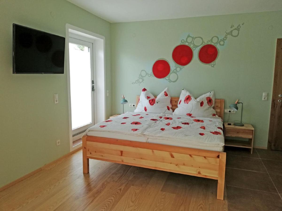 Haus Monti Hotel Maria Lanzendorf Екстериор снимка