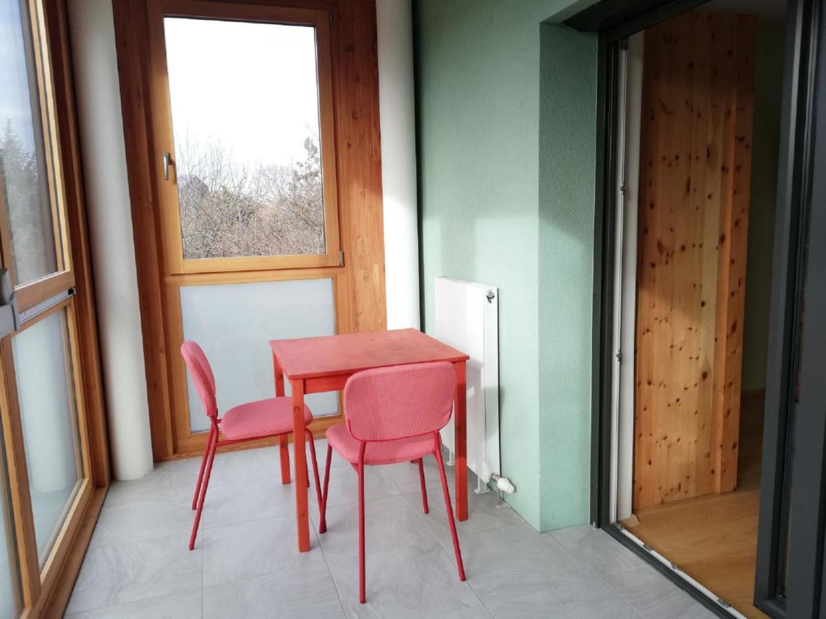 Haus Monti Hotel Maria Lanzendorf Екстериор снимка