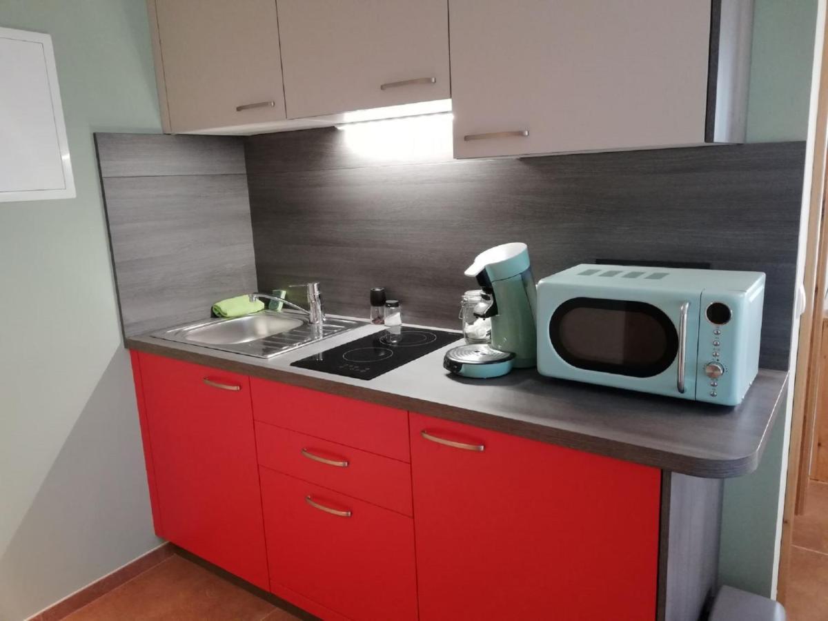 Haus Monti Hotel Maria Lanzendorf Екстериор снимка