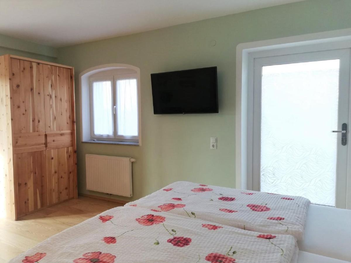 Haus Monti Hotel Maria Lanzendorf Екстериор снимка